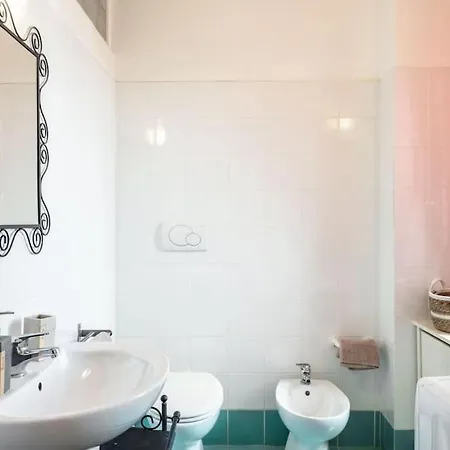 Apartment Vintage Art -center Of Olbia- *