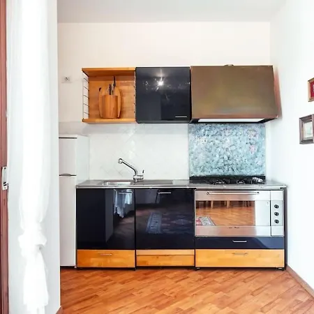 Apartment Vintage Art -center Of Olbia- *